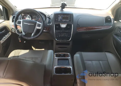 2015 Chrysler Town & Country Touring from USA, damaged, VIN 2C4RC1BG5FR629878